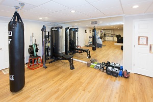 Installation of a basement gym in Maple Grove