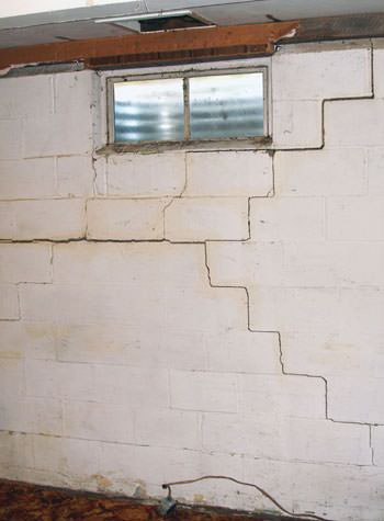 severe bowing and buckling of foundation walls in Duluth