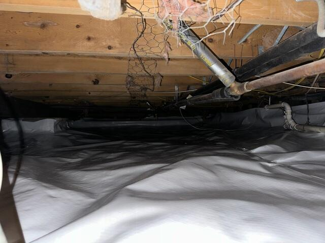 Completed crawl space encapsulation project in Superior, WI